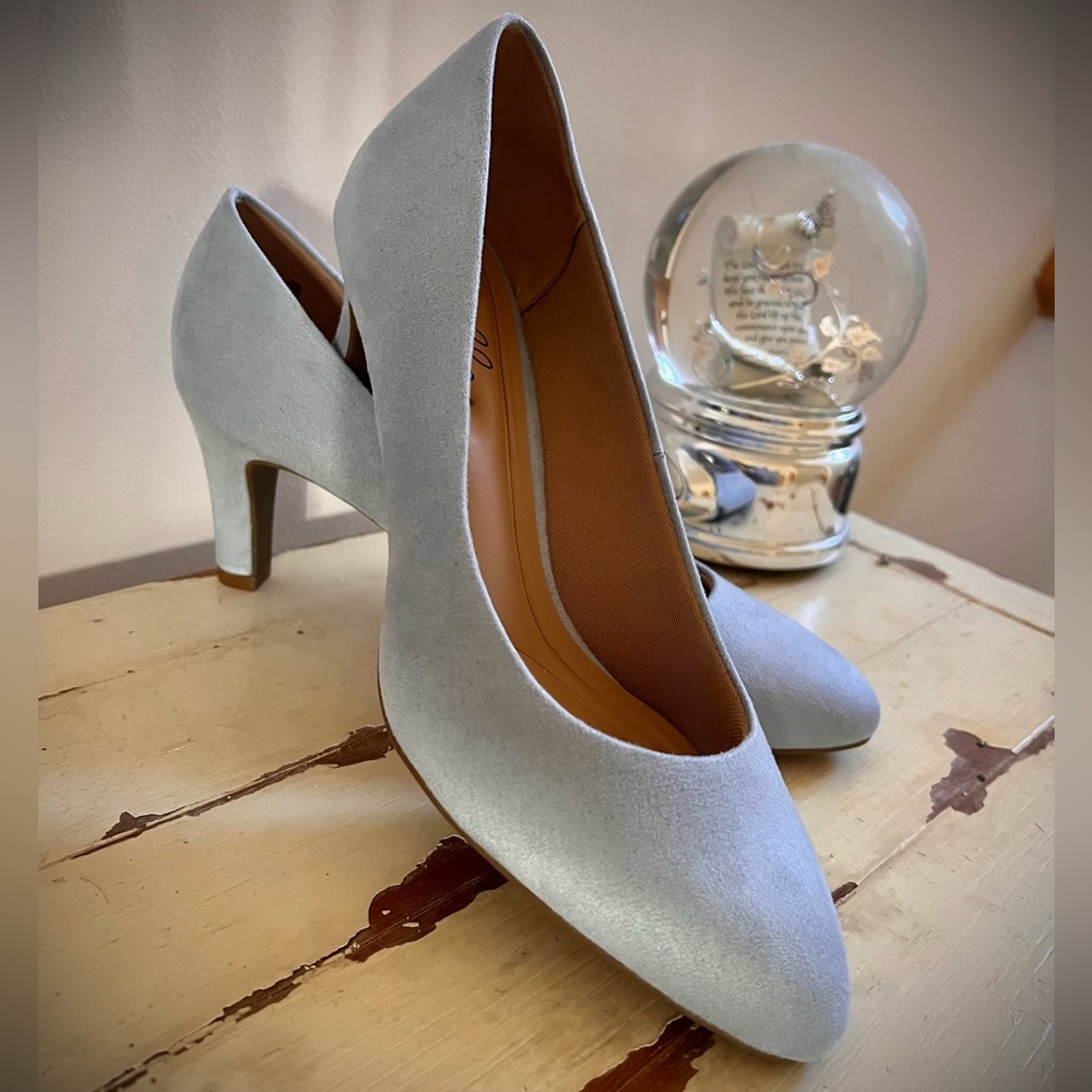 Elegant Powder Blue Women's Heels